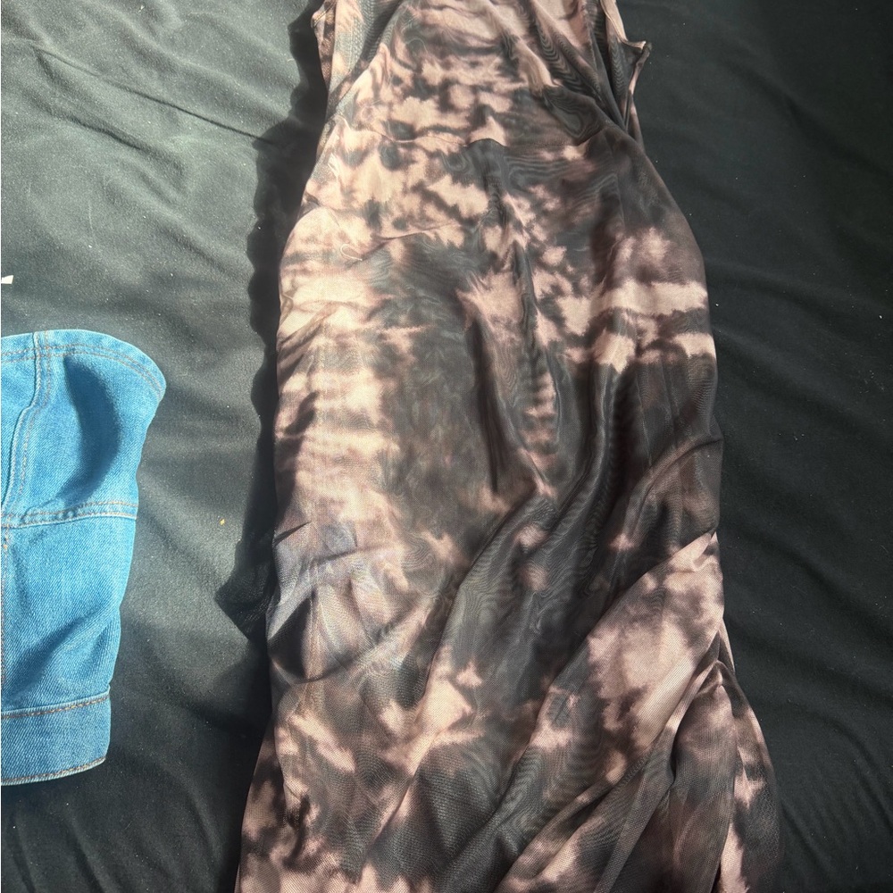 Tie-Dye Sleeveless Maxi Dress